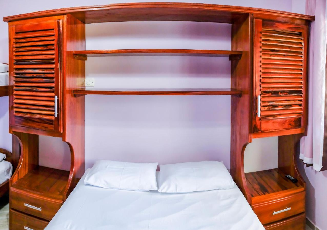 Hospedaria Vitoria Mar Ubatuba Extérieur photo